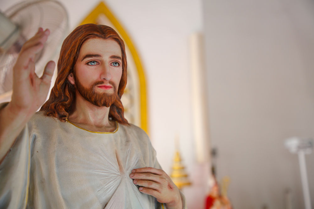 Divine Mercy of Jesus statue