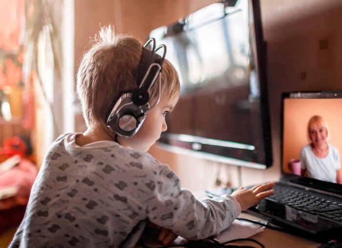 Vatican encourages young people to reach out to the elderly