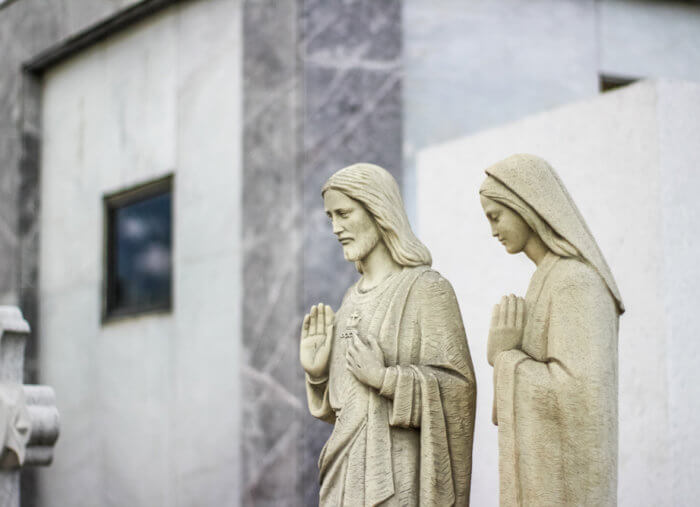 What Does the Bible Say About Statues and Images?