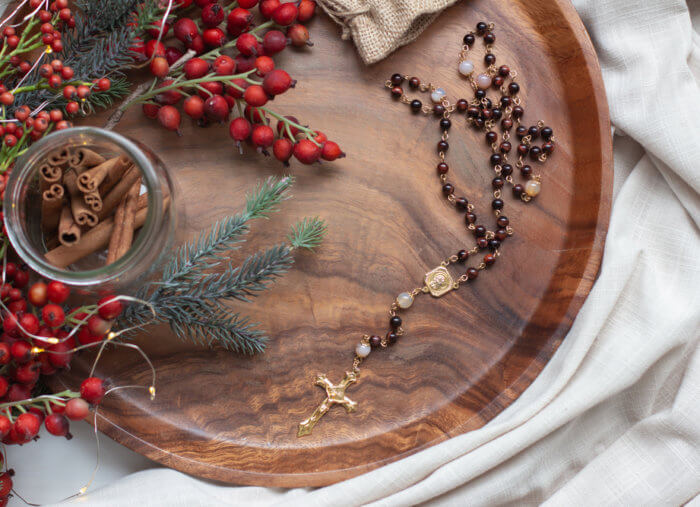 Preparing for Christmas with the Holy Rosary