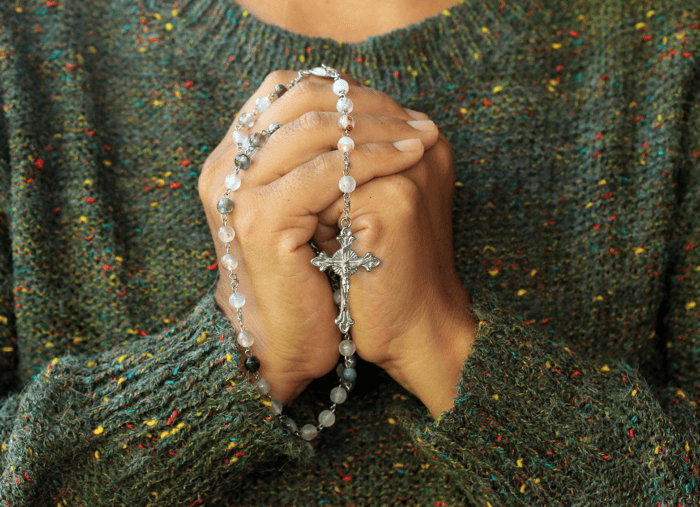 Is it Alright to Wear a Rosary?