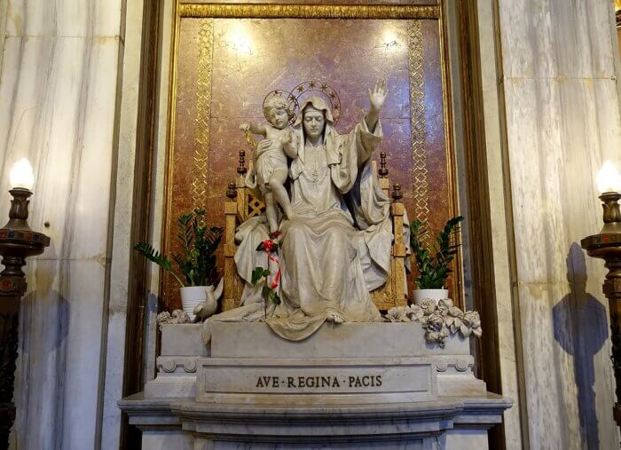 Waiting for Peace with Ave Regina Pacis