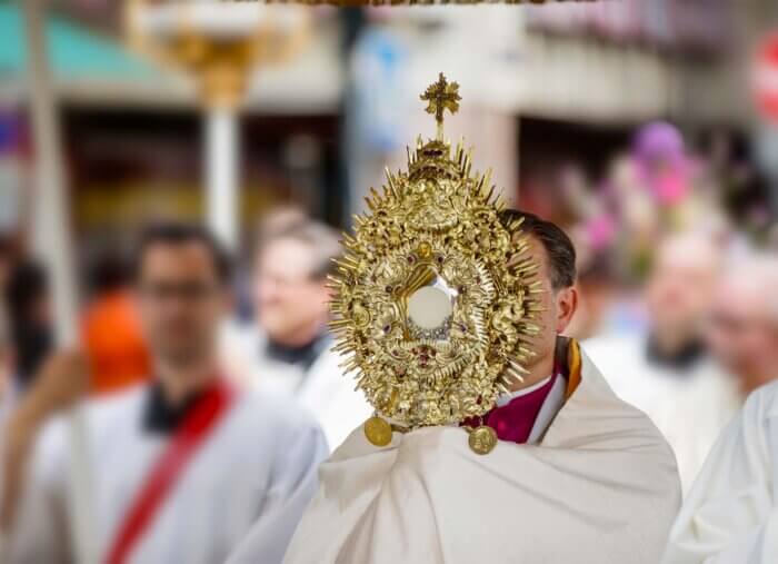 Eucharistic Encounter 2: His first words as Pope were “Do not be afraid.” That’s why he said, “I’ll come.”