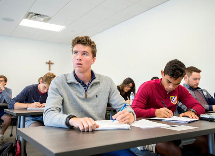 Choosing the Right Catholic College Choosing the Right Catholic College