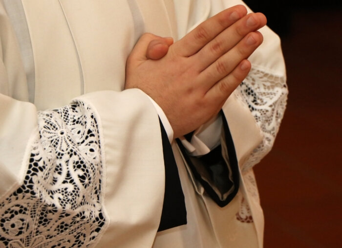 “America’s New Catholic Priests: Young, Confident, and Conservative” (The Patrick Madrid Show)
