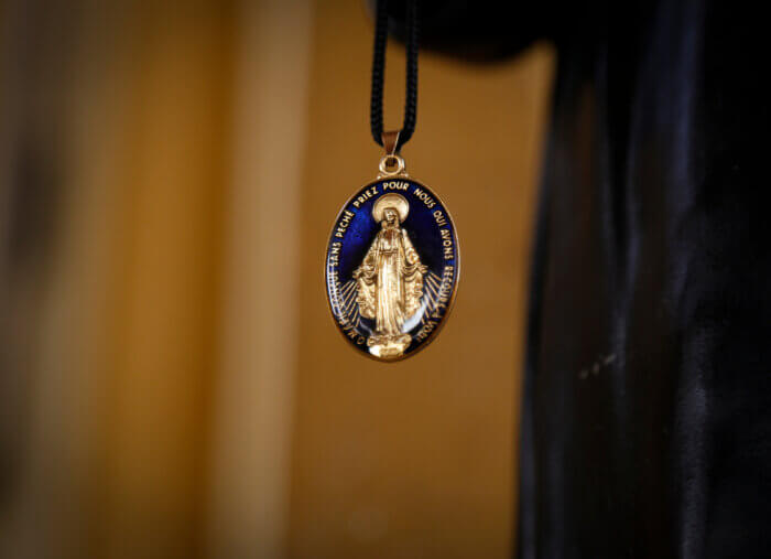 What Makes the Miraculous Medal So Miraculous? (The Patrick Madrid Show)