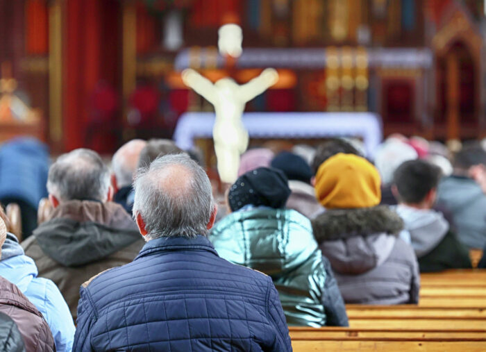 Do You Have to Say Prayers Out Loud at Mass? (The Patrick Madrid Show)