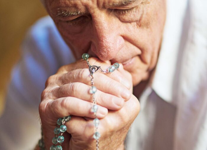 A Husband’s Quiet “Yes” to the Rosary (Family Rosary Across America)