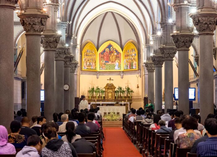 The Holy Father Offers Prayers for Persecuted Christians in China and the Middle East The Holy Father Offers Prayers for Persecuted Christians in China and the Middle East